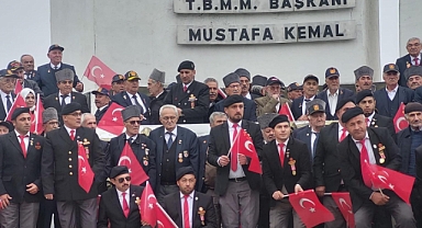 Gaziler Metris Tepe’de Buluştu: Şehitler Dualarla Anıldı