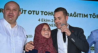 Gönenli 500 çiftçiye süt otu tohumu dağıtıldı