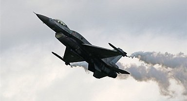 IDF: Hava Kuvvetleri'nin savaş uçakları onlarca saldırı gerçekleştirdi