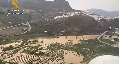 İspanya'daki şiddetli ani selde çok sayıda kişi öldü