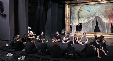 İzBBŞT, sanatçılarına yönelik atölye düzenlendi