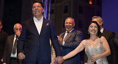 Kardeş Kültürler Festivali’nin 8. gününde Rojda Şenses sahne aldı