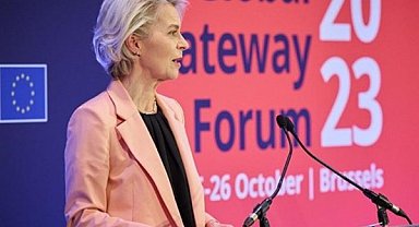 Leyen, Moldova Cumhurbaşkanı Sandu ile bir araya geldi
