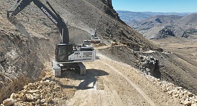 Malatya Büyükşehir Belediyesi, yol çalışmalarına devam ediyor