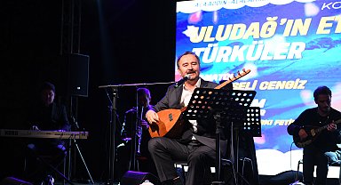 Menteşeli Cengiz, Bursa'da konser verdi