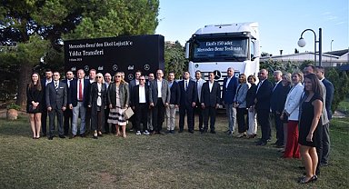 Mercedes-Benz Türk’ten Ekol Lojistik’e 150 adetlik teslimat