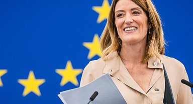 Metsola, Romanya Senatosu Başkanı ve Ulusal Liberal Parti Başkanı Ciuca ile görüştü
