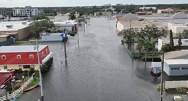 Milton kasırgası, Florida'yı sel ve hasarla baş başa bıraktı