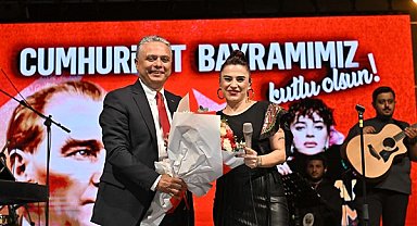 Muratpaşa'da Cumhuriyet Bayramı kutlamaları başladı
