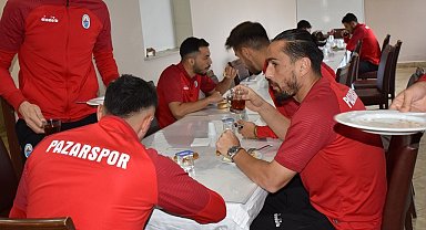 Pazarspor, maç için Antalya’ya gitti