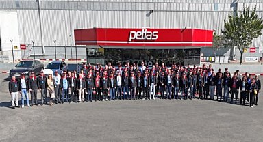 Petlas yeni otobüs lastiklerini iş ortaklarıyla buluşturdu