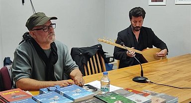 Şair Burhan İşiyok, söyleşi ve imza etkinliği düzenledi