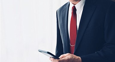 Schoof, İran Cumhurbaşkanı Pezeshkian ile telefon görüşmesi gerçekleştirdi