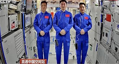 Shenzhou-18 mürettebatı uzaydan Çin Halk Cumhuriyeti'nin 75. yaşını kutladı
