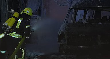 Yangın alarmı olmayan milyonlarca euroluk Alman itfaiye istasyonu kül oldu