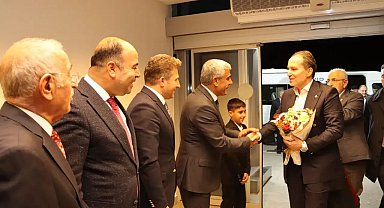 Yeniden Refah Partisi Genel Başkanı Erbakan, Şanlıurfa'da