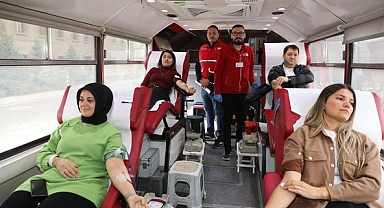 Afyonkarahisar Valiliği, Kızılay Kan Bağışı Kampanyasına Destek Verdi