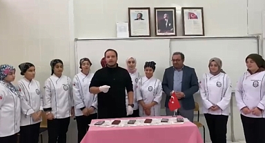 Bolvadinli Öğrencilerden “Manda Kaymaklı Dubai Çikolatası”