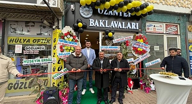 Çay İlçesi Tatlanıyor: Özantep Baklavaları Hizmete Açıldı