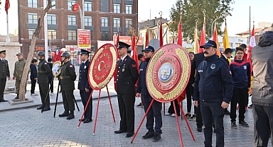 Emirdağ’da 10 Kasım’da Duygu Dolu Anlar: Atatürk Saygı ve Özlemle Anıldı