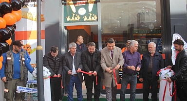 Emirdağ’da ‘Dilo’s Döner Hamburger’ Açıldı