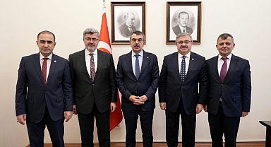 Emirdağ İlçesine Eğitim Yatırımları İçin Bakan Tekin’e Anlamlı Ziyaret