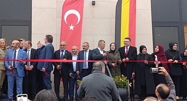Emirdağlılar Belçika’daki Lokeren Sakarya Camii ve Külliyesi Açılışında buluştu