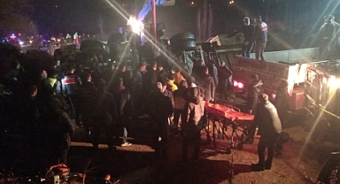 Kazaya Müdahale Eden Polis Ekibine Tır Çarptı: Bir Polis Şehit, Bir Polis Yaralı