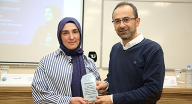 MasterChef Ayşe Ekiz, AKÜ Turizm Fakültesinde Öğrencilerle Buluştu