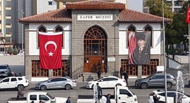  Zafer Müzesi'nde 174 eser, ziyaretçilerini bekliyor