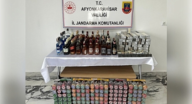 Afyonkarahisar’da Büfeye Kaçak Alkol ve Sigara Operasyonu