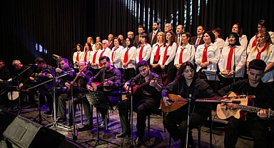 Afyonkarahisar’da Türkü Dolu Bir Akşam Yaşandı