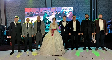 AK Parti Protokolü Sandıklı’da Düğünde Buluştu