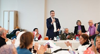 Başkan Yüksel’den huzurevi sakinlerine yeni yıl ziyareti