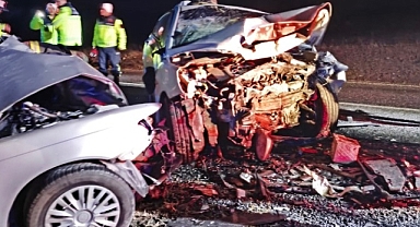 Eskişehir-Afyonkarahisar Yolunda Kaza: 4 Can Kaybı, 2 Yaralı