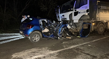 Feci Kaza: Trafikte Yarış 5 Gencin Hayatına Mal Oldu
