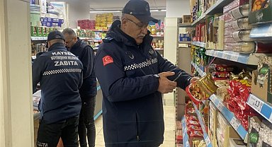 Kayseri Büyükşehir Belediyesi zabıta ekipleri, yeni yıl denetimleri gerçekleştirdi