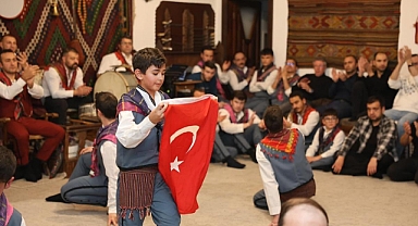 Sandıklı’da Yaren Gecesi Coşkuyla Kutlandı