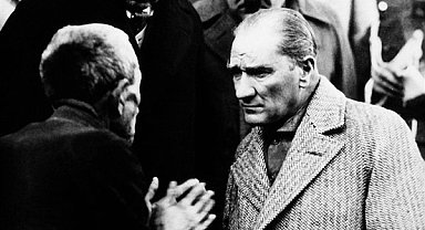 Siyasiler, Atatürk’ün Ankara’ya gelişinin 105’inci yıl dönümünü kutladı