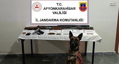 Sultandağı’nda Jandarmadan Uyuşturucu ve Silah Operasyonu