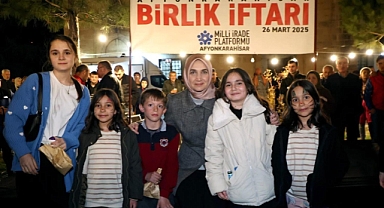Afyonkarahisar'da Birlik İftarı: Ramazan Bereketi ve Dayanışma Ruhu Zirvede