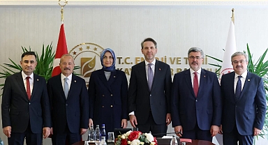 Afyonkarahisar Heyetinden Enerji Bakanı Bayraktar’a Ziyaret