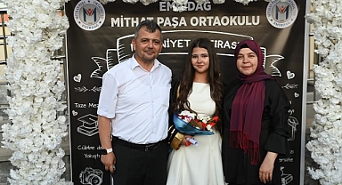 Başkan Serkan Koyuncu Mezuniyet Töreninde Hem Baba Hem Başkan Olarak Duygulandı
