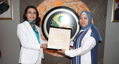 Kaymakam Özlem Kılıçtürk’ten İscehisar’a Veda Ziyareti