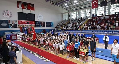 Afyonkarahisar’da Cimnastik Şöleni Başladı