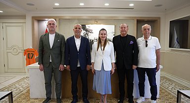 Antalya Büyükşehir Belediye Başkan Vekili Özdemir, Alanyaspor yönetimini ağırladı