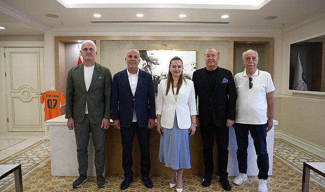 Antalya Büyükşehir Belediye Başkan Vekili Özdemir, Alanyaspor yönetimini ağırladı