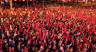 Antalya’da 30 Ağustos Zafer Bayramı Derya Uluğ konseriyle kutlanacak
