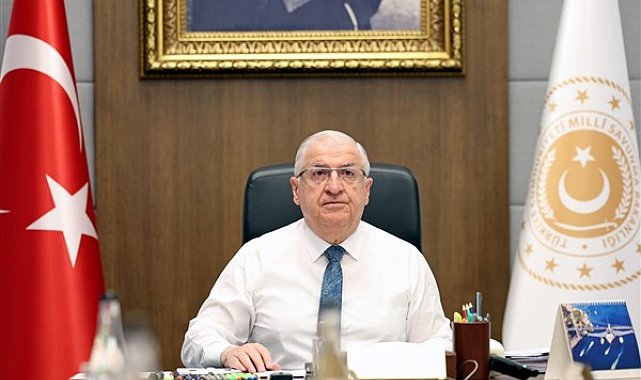Bakan Güler, Pakistan Savunma Bakanı Asif ile bir araya geldi