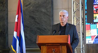 Bermudez: Birlikte Küba Devrimi'nin sosyal kazanımlarını savunuyoruz